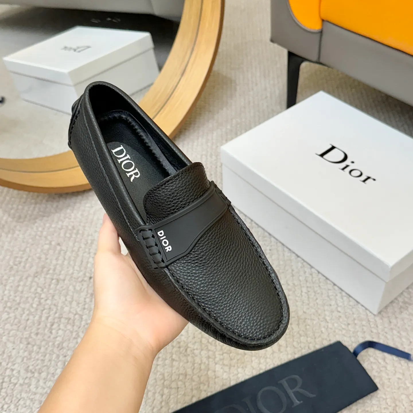 Men's clothing and shoes 💰420! (Yangli) Quality DIOR [Dior’s latest arrival] real auction hot-selling Doudou shoes 🔍DIOR) new Doudou shoes 👍Belgian designer Martin Margiela serves as Gucci shoe designer y full of charm, luxury style gentleman upper: imported cowhide, lining with spring sweat-absorbent first-layer sheepskin. Outsole Brand outsole, the last stitching on the bottom will never come off; equipped with classic Gucci exquisite hardware C D buckle💋The whole pair of shoes is fashionable and casual without losing high-end style; standard 38-46